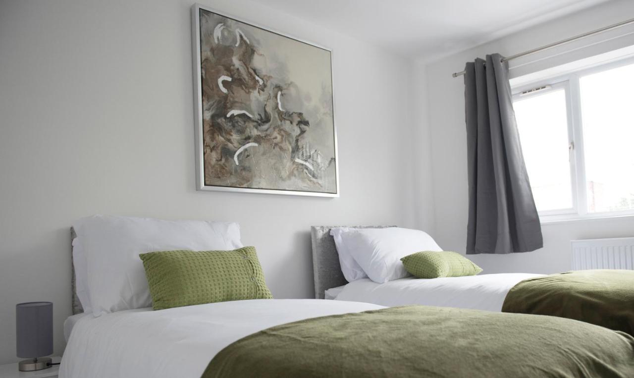 Mowbray Quarters Of Cambridge Villa ภายนอก รูปภาพ