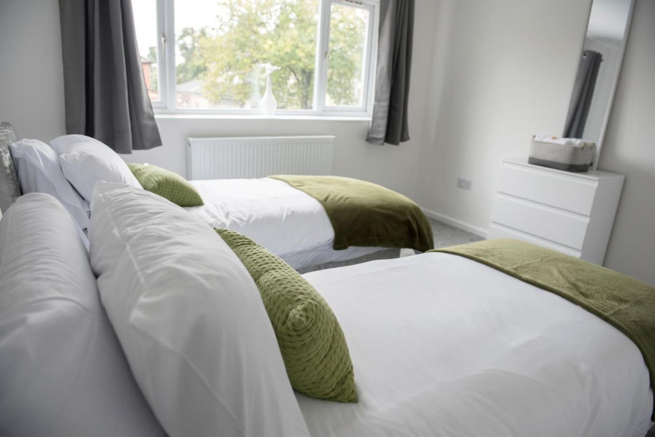 Mowbray Quarters Of Cambridge Villa ภายนอก รูปภาพ